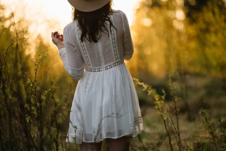 vestido de estilo bohemio chic de moda verano 2022