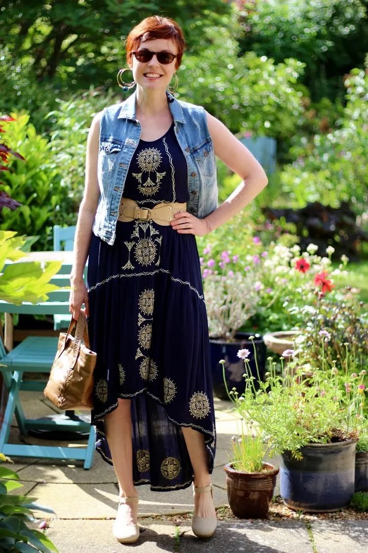 estilo bohemio chic 50 años tendencia de moda 2022 vestido bohemio hippie de mujer
