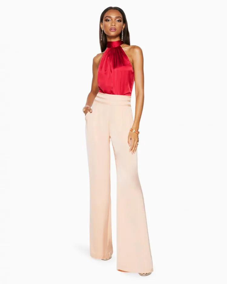 Pantalones sueltos para el verano | Mira estas sugerencias 3 - 【MioEstilo】 elegantes pantalones acampanados de verano en color crema piernas anchas con bolsillos