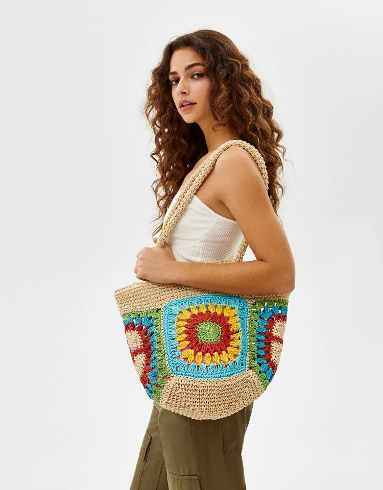 Bolsos de playa: Modelos y materiales recomendados 15 - 【MioEstilo】 bolsa de playa bershka