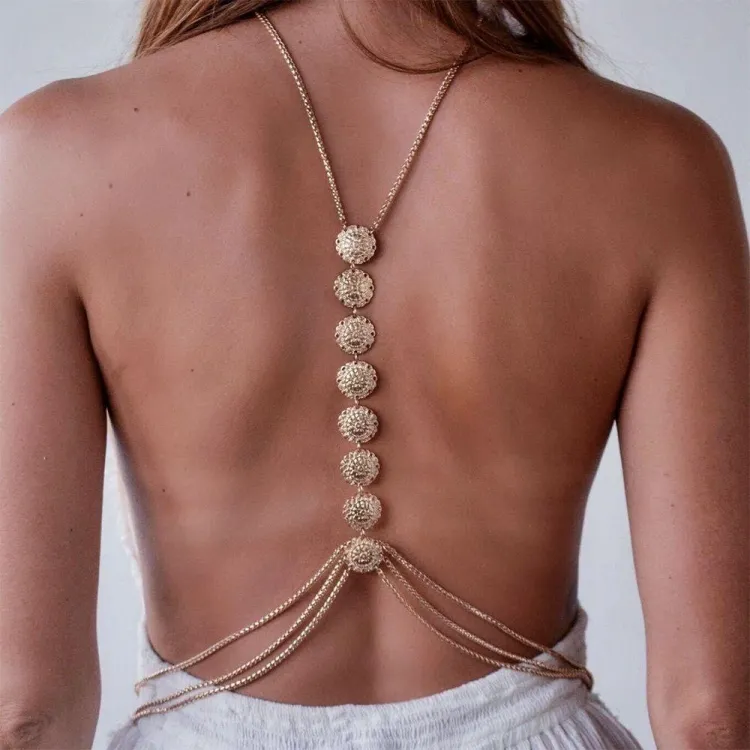 verano 2022 tendencias de joyería cadenas para el cuerpo