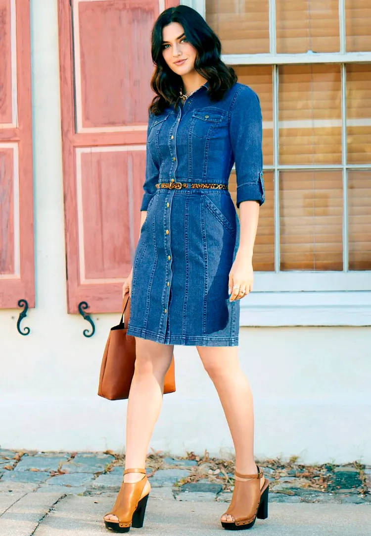 ¿Los vestidos de mezclilla siguen de moda? 10 modelos aún vigentes 20 - 【MioEstilo】 vestido corto jeans abotonado tendencia 2022 cinturón fino cintura