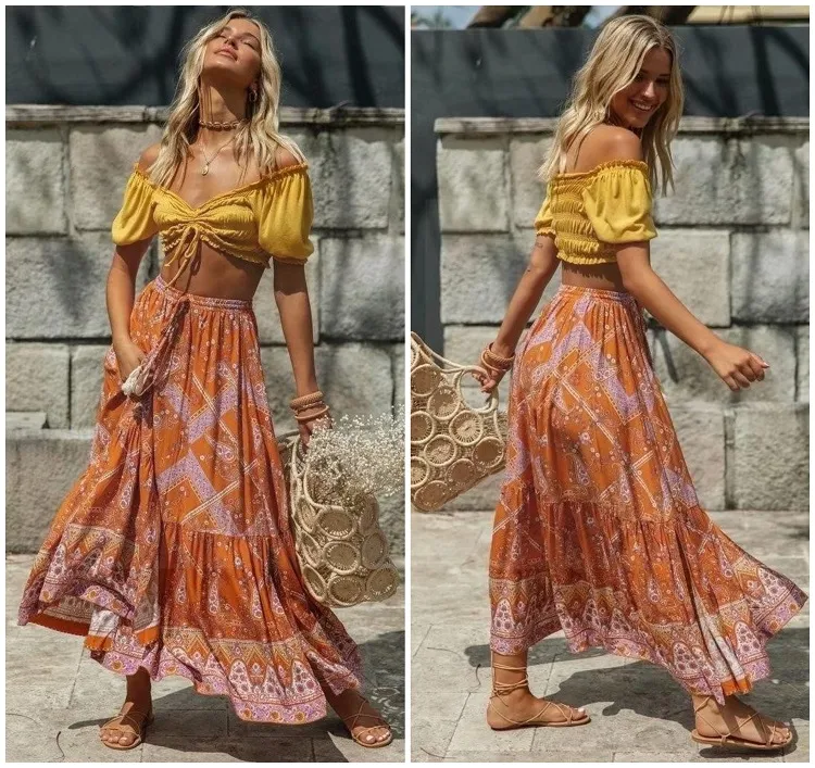 chic bohemio look falda larga mujer hippie moda verano 2022