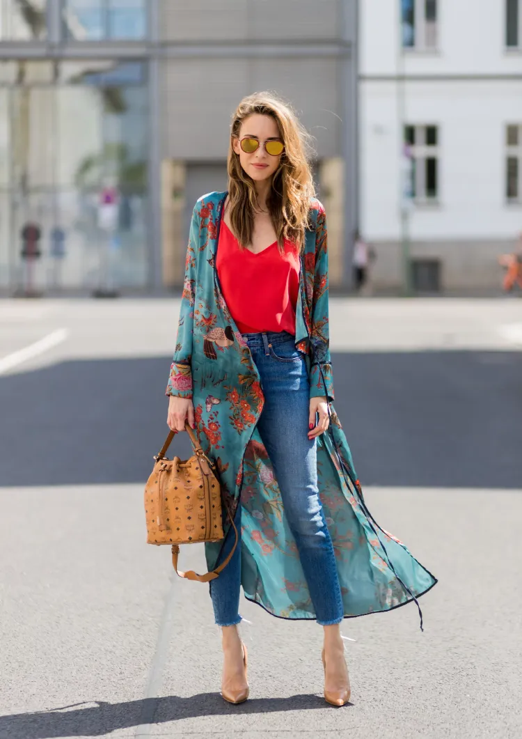 Kimonos con estilo: Ideas para lucir esta temporada 7 - 【MioEstilo】 como llevar kimono con jeans