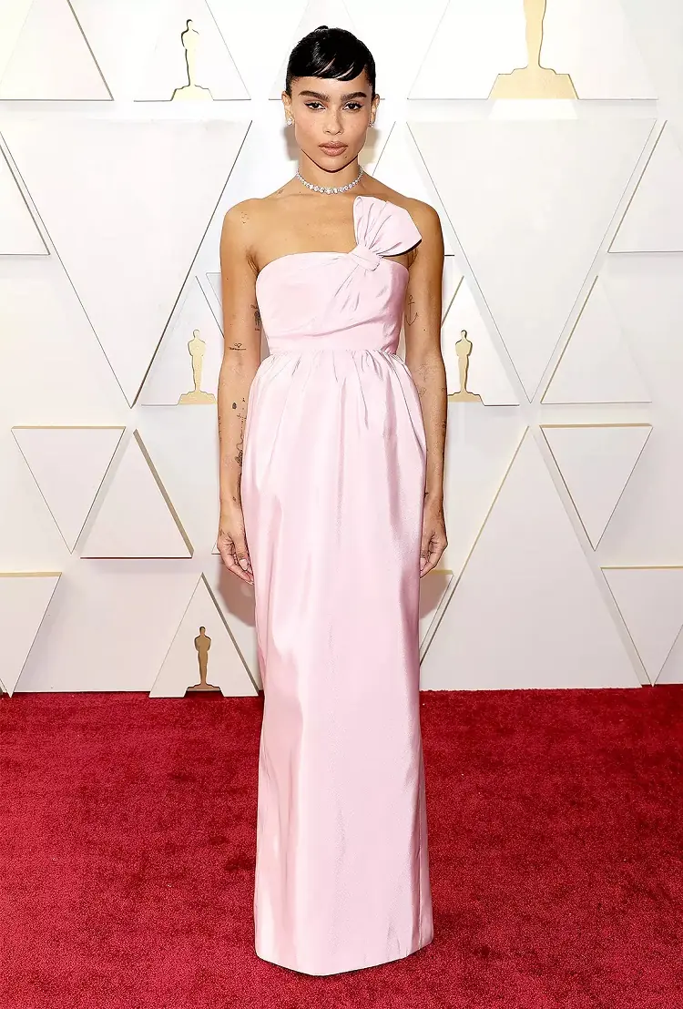 vestido de la alfombra roja de los oscar 2022