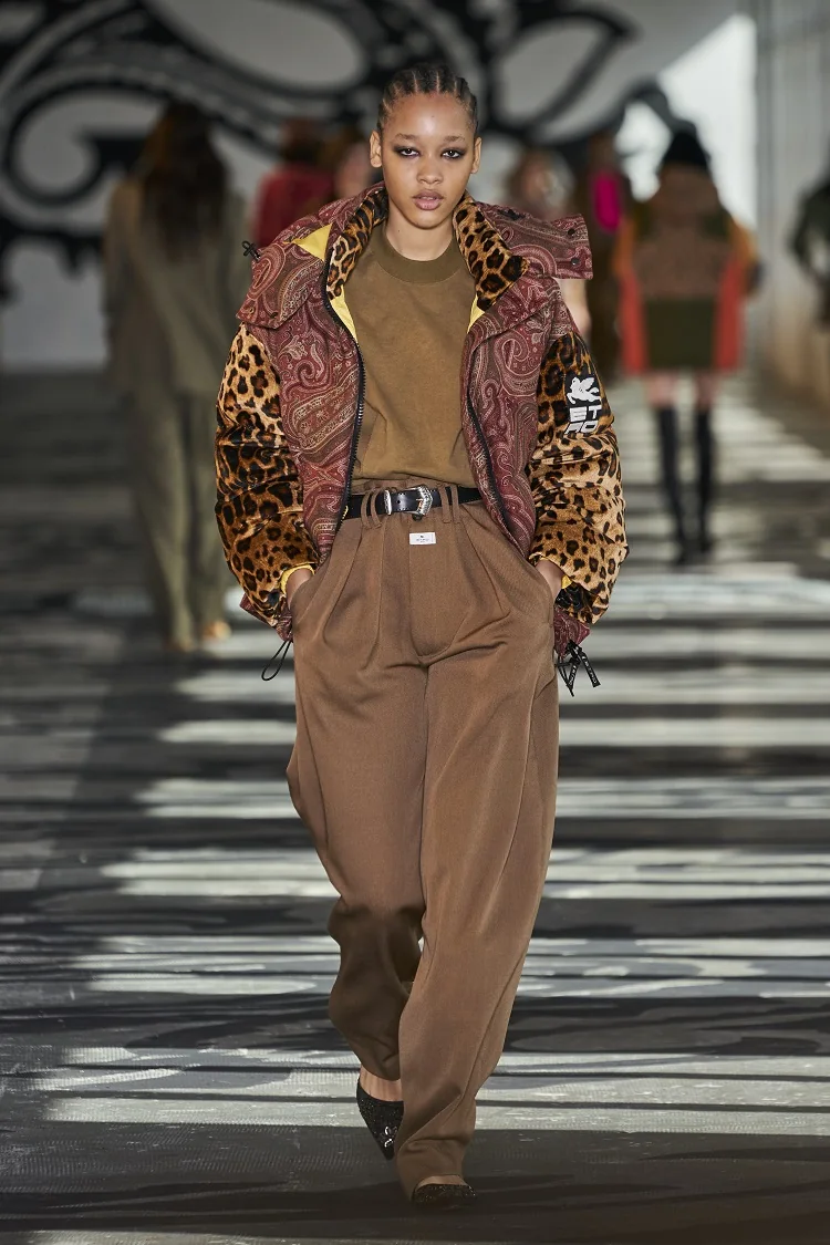 ¿Cómo vestir con estilo en la primavera? ¡Grandes ideas! 7 - 【MioEstilo】 pantalon ancho cintura alta mujer 2022