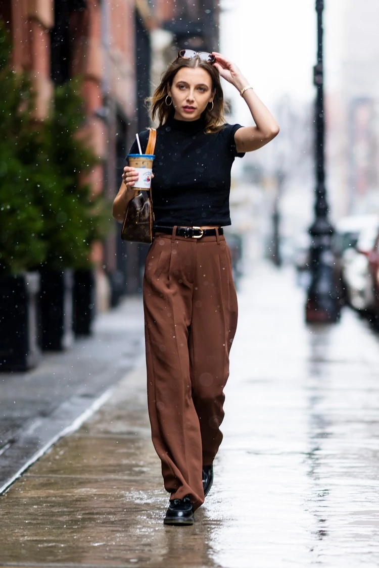 ¿Cómo vestir con estilo en la primavera? ¡Grandes ideas! 13 - 【MioEstilo】 como usar pantalones anchos de cintura alta 2022