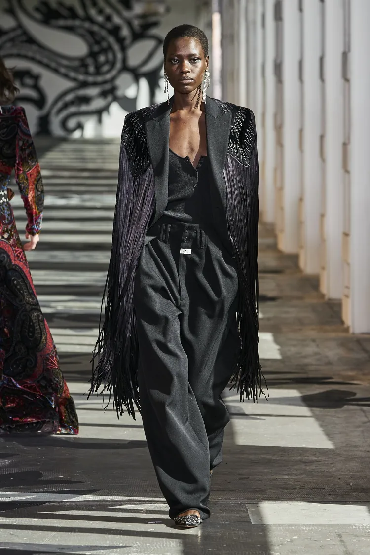 ¿Cómo vestir con estilo en la primavera? ¡Grandes ideas! 14 - 【MioEstilo】 pantalones tendencia 2022