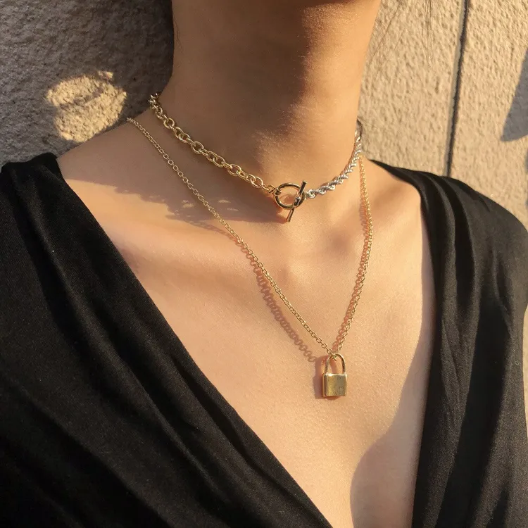 Las tendencias de moda 2022 evitan qué reemplazarlas collar de cadena doble