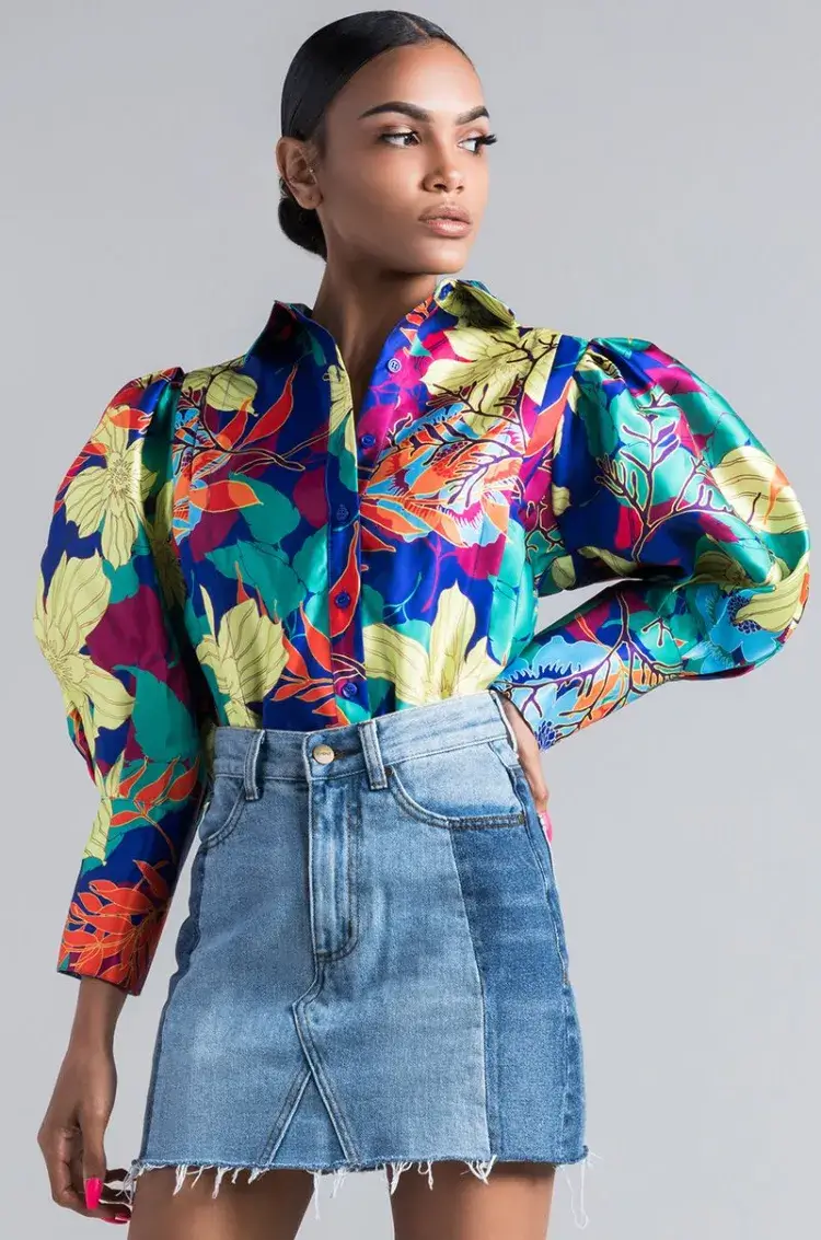 tendencias de moda 2022 blusa floral manga farol obispo