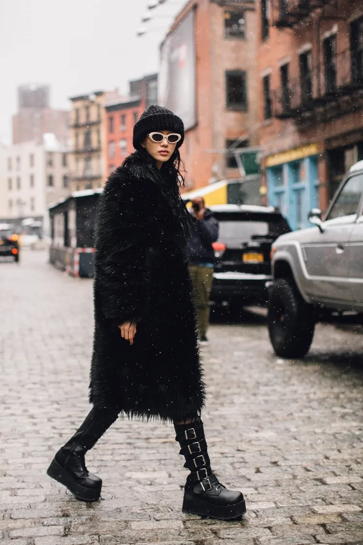 tendencias de la moda miradas estilo callejero semana de la moda nueva york otoño invierno 2022 2023