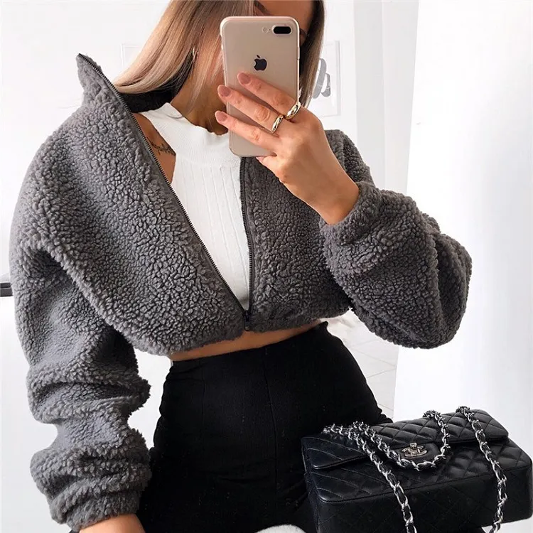 Chaquetas polares: Formas de combinarlas para lucir elegante 13 - 【MioEstilo】 chaqueta bomber de moda 2022