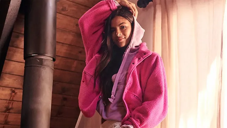Chaquetas polares: Formas de combinarlas para lucir elegante 14 - 【MioEstilo】 Cómo llevar una chaqueta polar con estilo