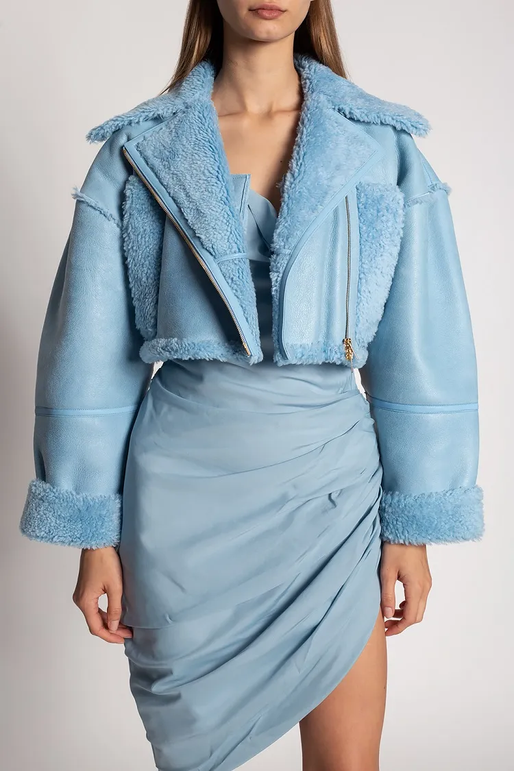 chaqueta de piel de oveja tendencia de moda 2022 ropa de mujer más buscada en la web este invierno