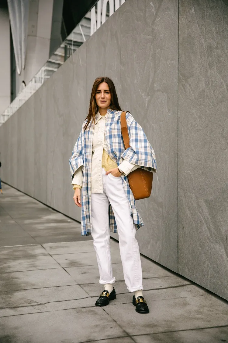 llevar vaqueros blancos de hombre invierno 2022