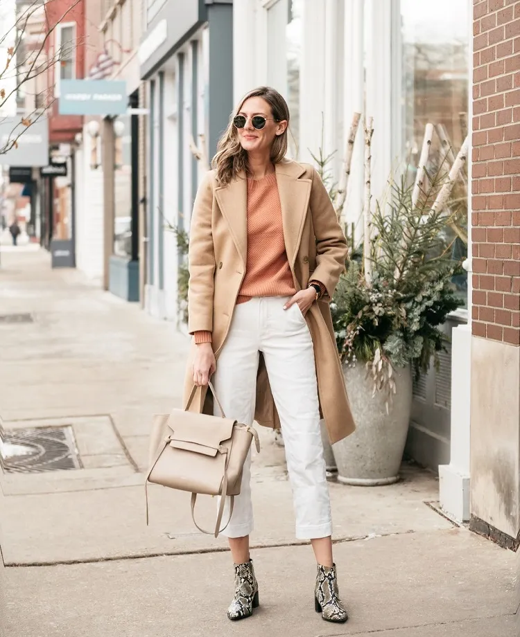 como usar jeans blancos 7 8 para mujer en invierno