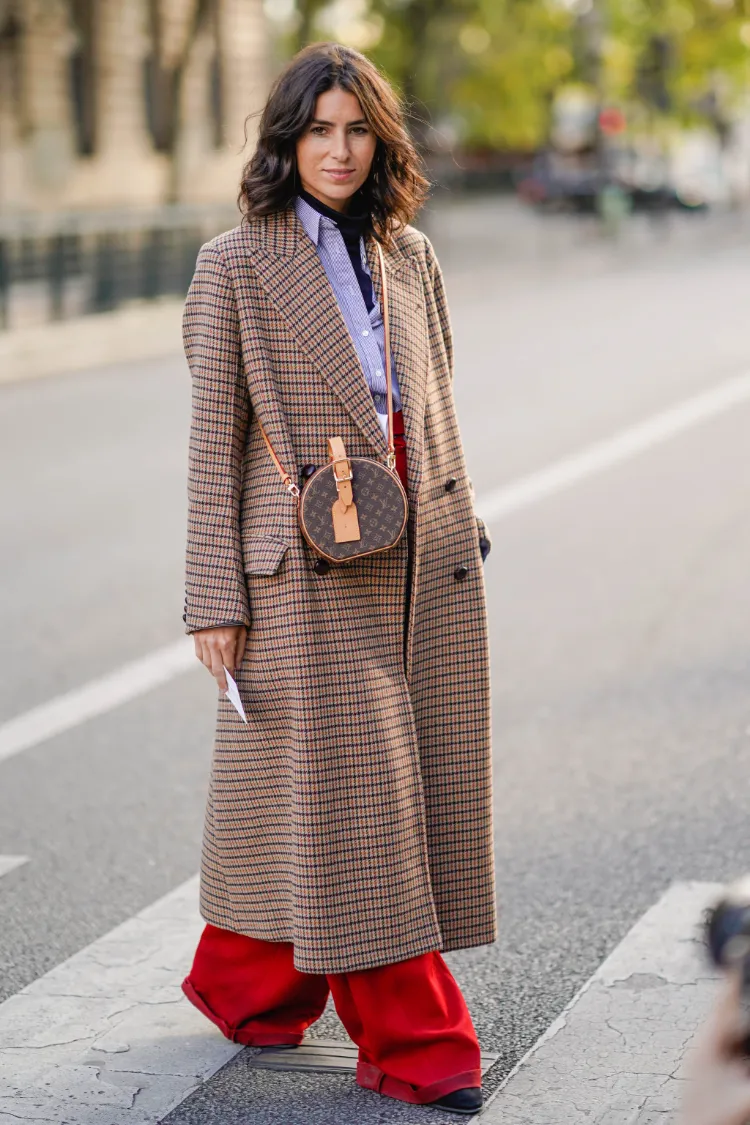 Consejos para vestir elegante en invierno sin pasar frío 5 - 【MioEstilo】 como vestir bien en invierno moda tendencia capas de ropa mujer capas primavera 2022