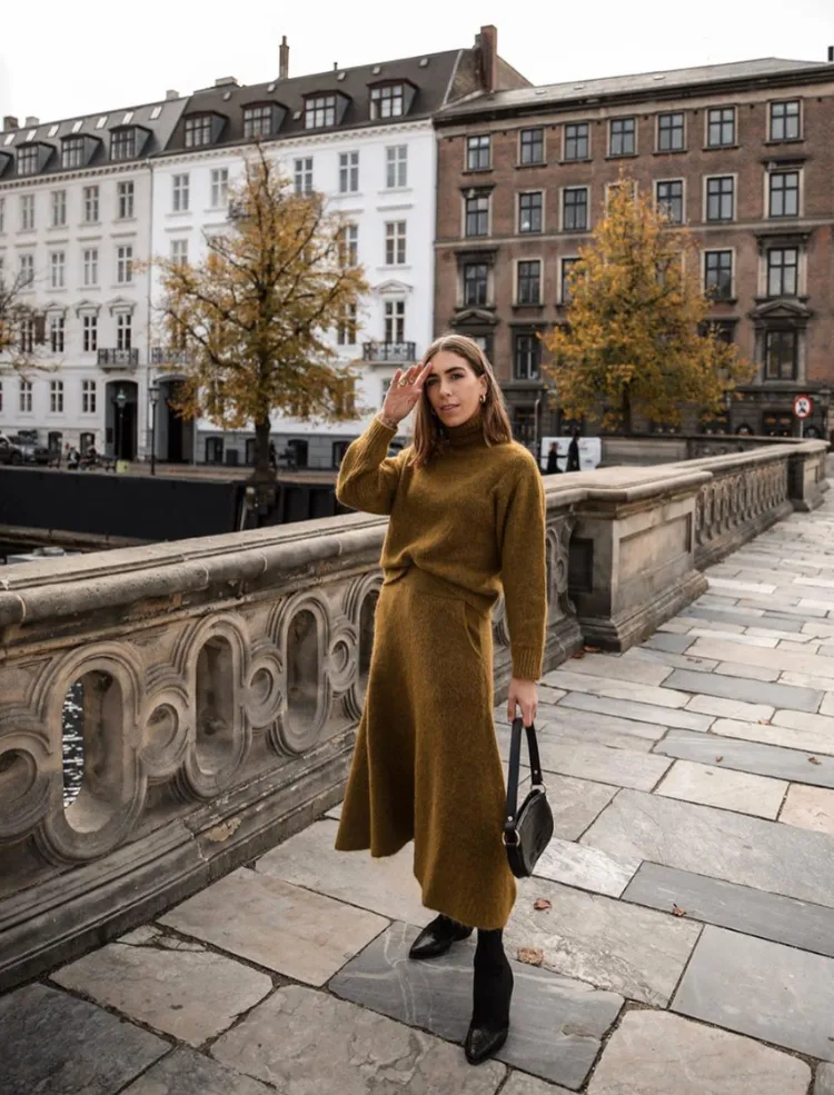 Consejos para vestir elegante en invierno sin pasar frío 8 - 【MioEstilo】 conjunto de punto de dos piezas para mujer cómo vestir con estilo en invierno