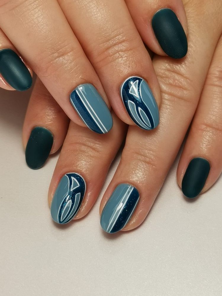 arte de uñas astracto azul con forma de uña de almendra