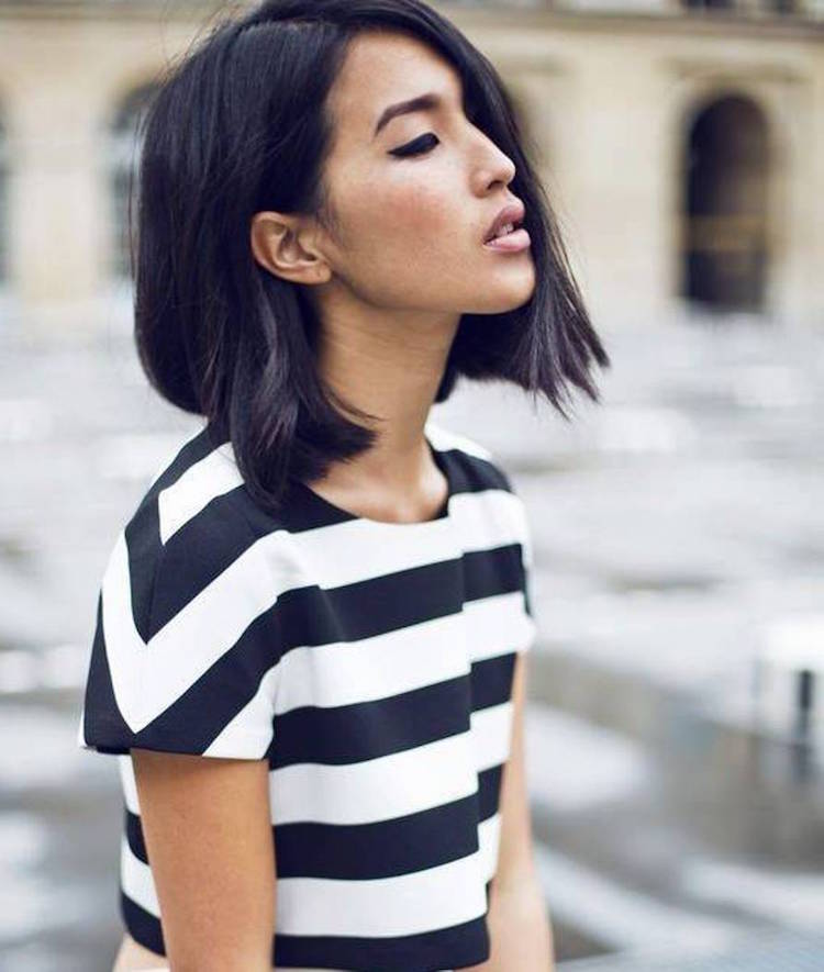 cuadrado-sumergido-medio-largo-cabello-liso-estilo-casual