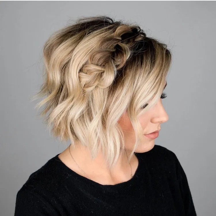corte en capas con una trenza chic bohemia
