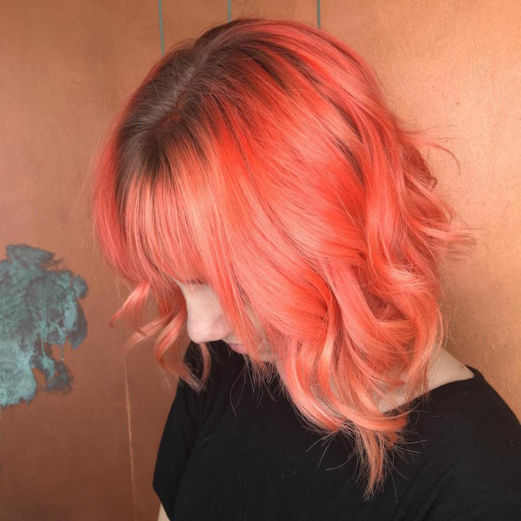 Tinte de cabello coral inspirado en el tono del año Pantone de este año 26 - 【MioEstilo】 Maquillaje brillante en tonos coral para darle vida al cabello
