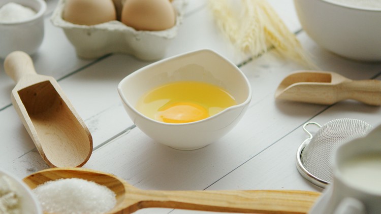 yema de huevo aceites de miel mascarilla para el cabello previene las puntas abiertas