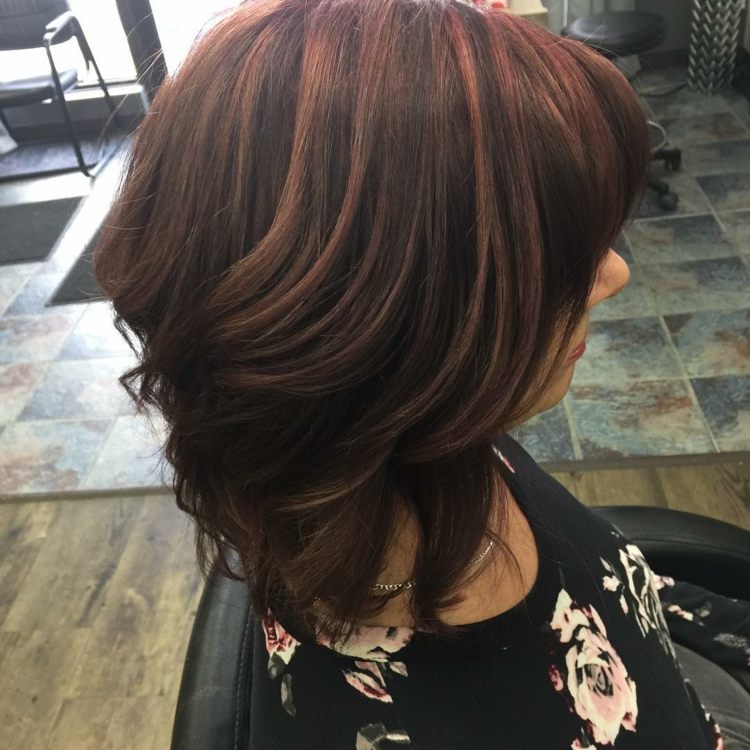 la última moda de tonalidades para mujeres de cabello oscuro 13 - 【MioEstilo】 cabello castaño rosado sobre cabello oscuro resultado hipnótico