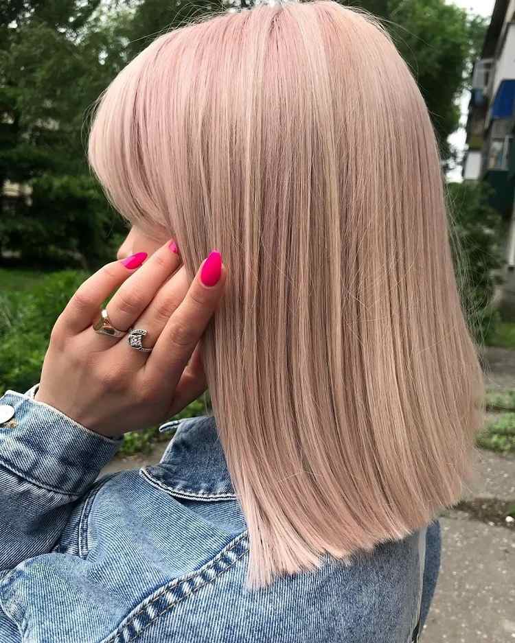 corte de pelo cuadrado clásico y elegante