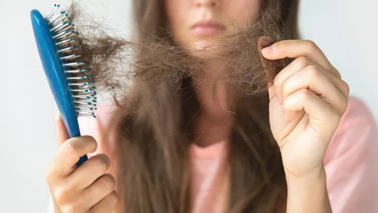 caída del cabello parto nivel de estrés agotamiento baja inmunidad