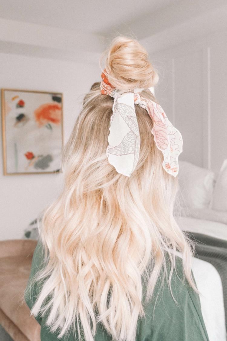 Estilos de peinados con pañuelos - ideas para este verano 14 - 【MioEstilo】 idea de moda de peinado de medio moño y pañuelo