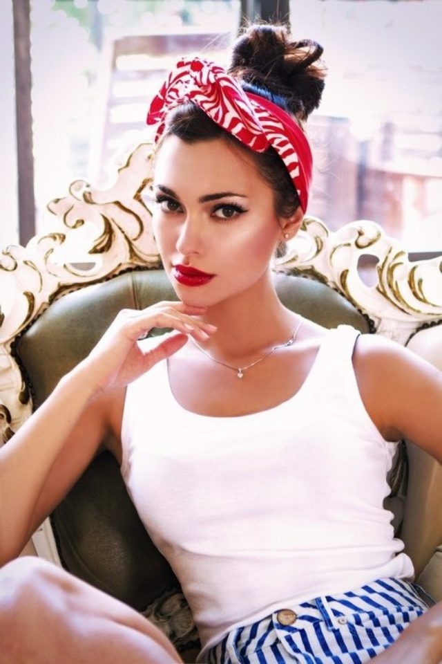peinado-bandana-pelo-pin-up-bandana-rojo