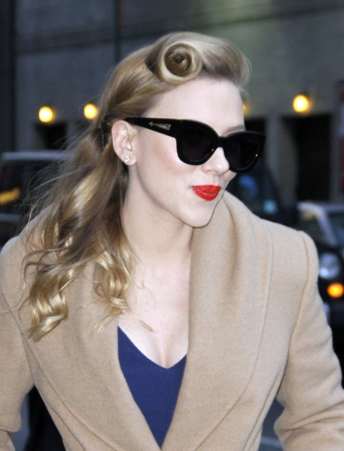 peinado cabello ondulado rizado estilo-50s-pin-up