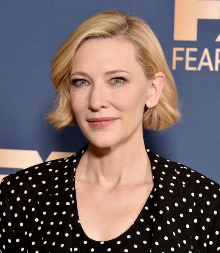 Bob redondeado para cabello ondulado grueso, Kate Blanchett