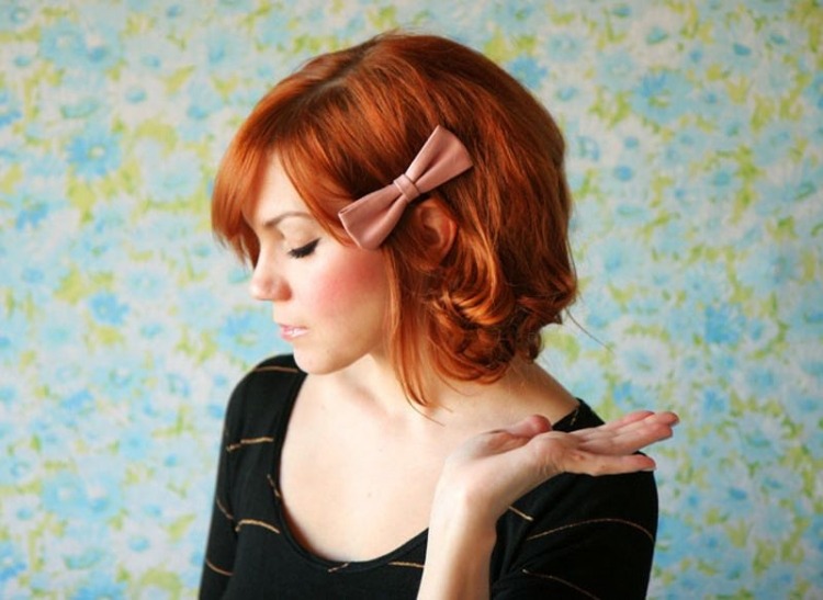 Descubre nuestro tutorial de peinados sencillos para cabello mediano y largo que puedes hacer en casa 9 - 【MioEstilo】 peinado facil pelo medio largo hazlo tu mismo pelo rizos nudo accesorio
