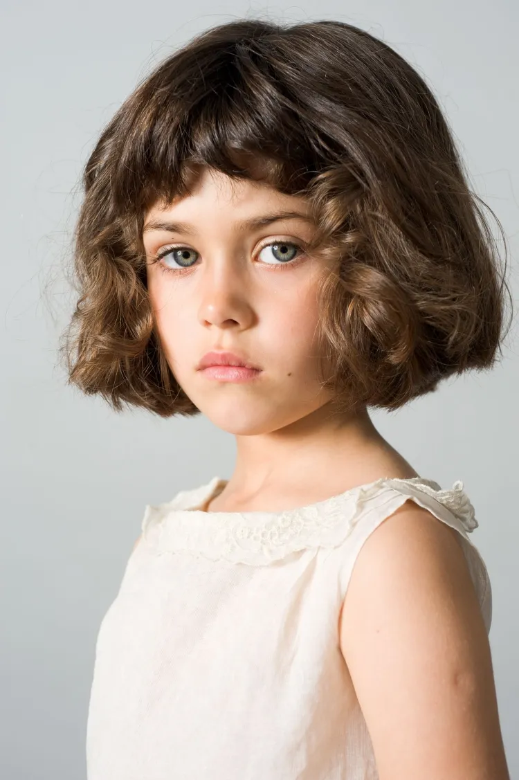 peinado sencillo de niña pixie