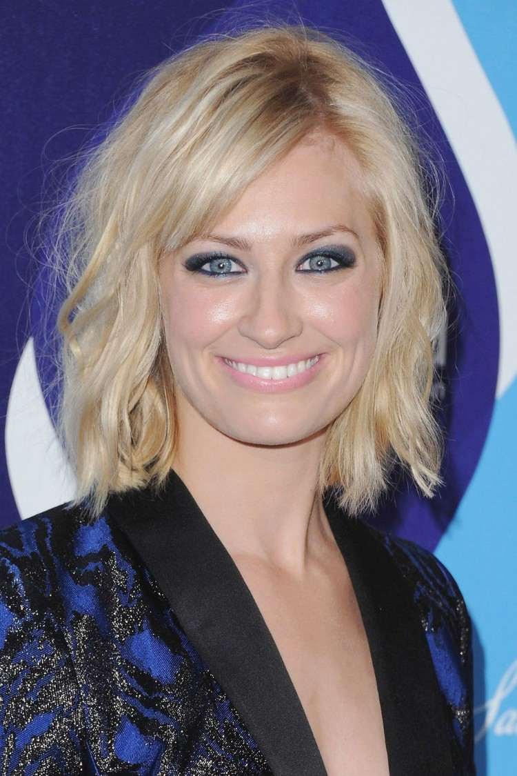 Más de 50 sugerencias de verano inspiradas en las celebridades 20 - 【MioEstilo】 estilo femenino 2018 verano pelo corto cuadrado efecto shaggy