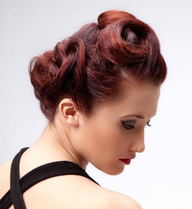 rockabilly-trendy-pin-up-rizos pin up peinado