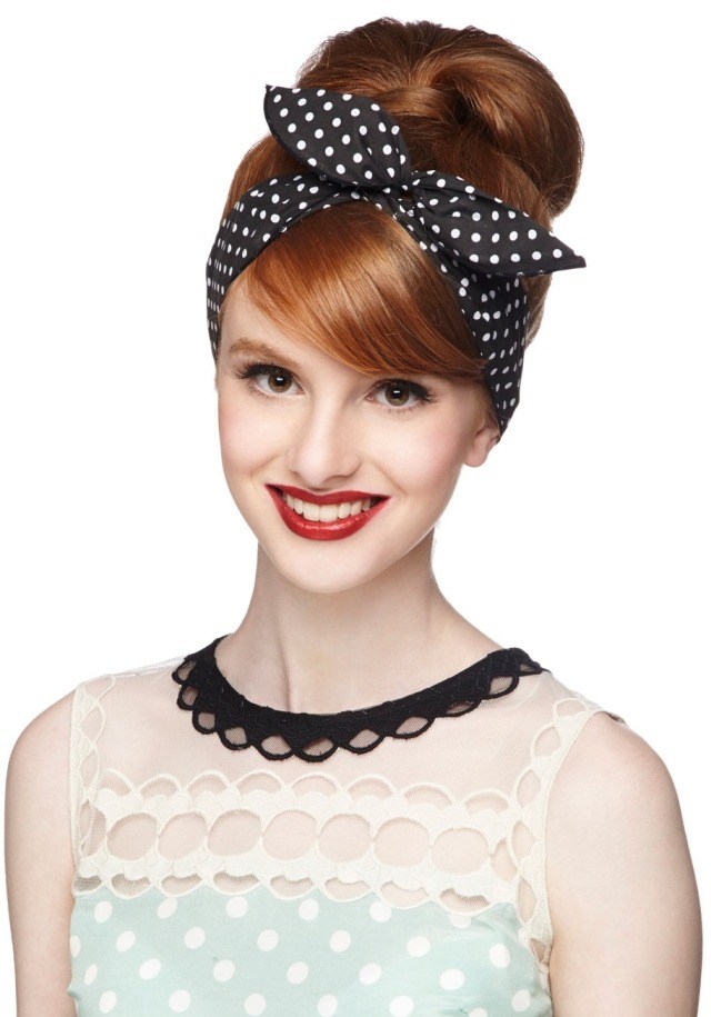 peinado-pin-up-rockabilly-50s-pañuelo-nudo-lunares