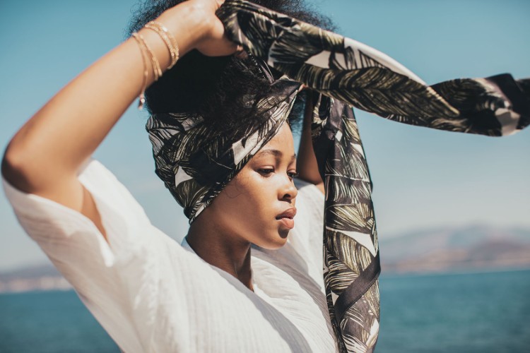 ¡Más de 30 sugerencias prácticas para el cabello que puedes probar en el verano actual! 5 - 【MioEstilo】 Peinado de turbante de playa diferentes maneras de usar bufandas en cabello corto y rizado trump encanto verano 2018