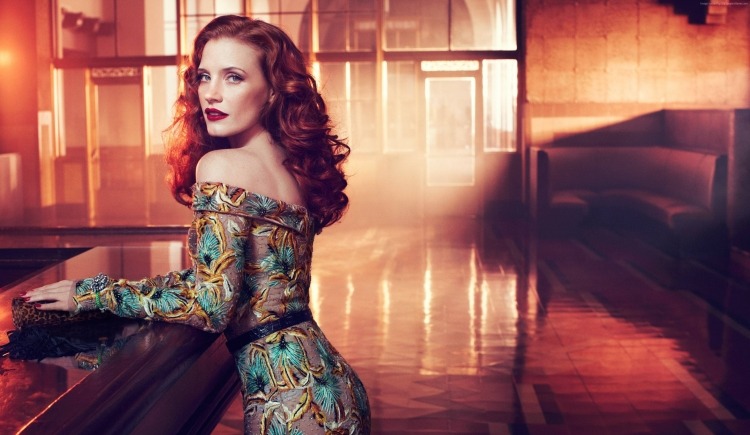 peinado para navidad vestido de color espíritu romántico