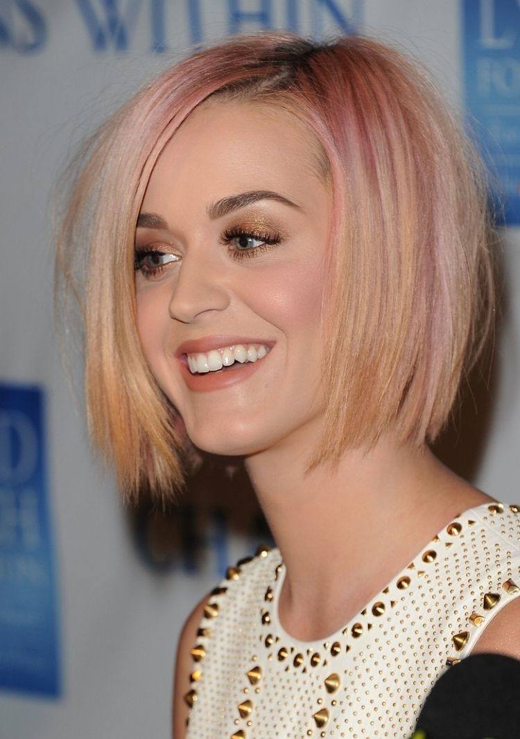 look-de-tendencia-verano-2015-Bob-tip-tip-Katty-Perry