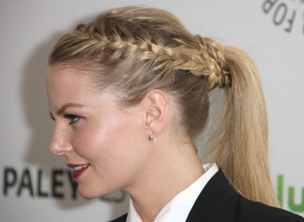 peinado-trenza-diadema-coleta