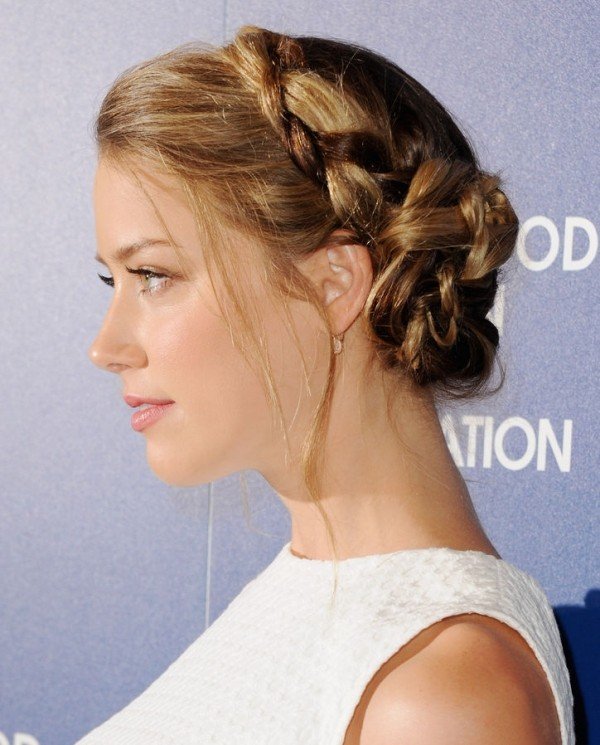 peinado-trenza-tiara-moño-pelo medio largo