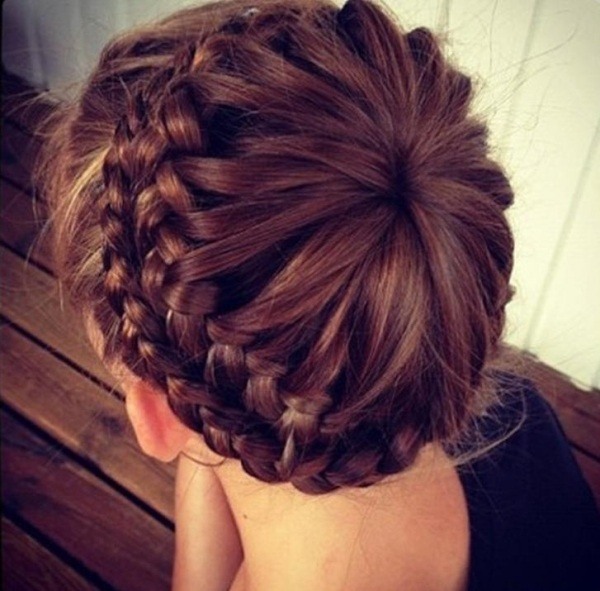 peinado-trenza-pelo-largo-tiara
