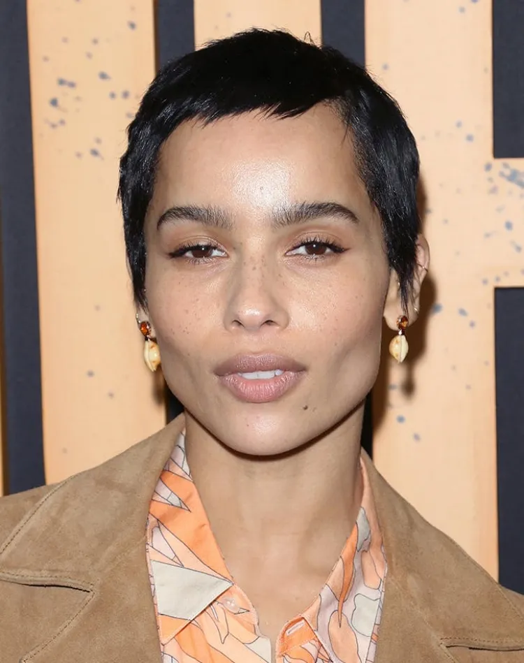 ¿Qué estilo de corte de pelo para este año elegir para resaltar tus hermosos rasgos? 7 - 【MioEstilo】 Tendencia de corte de pelo Pixie cónico para cara cuadrada 2022