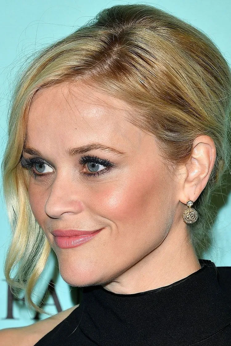 Reese Witherspoon Nueva primavera 2022 Tendencias de color de cabello Rubio néctar Color de cabello