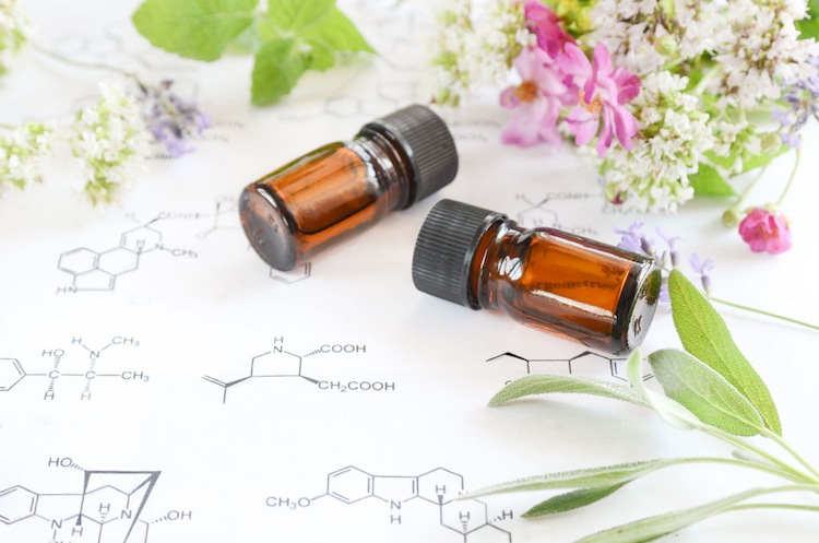 aceites naturales esenciales para el cabello
