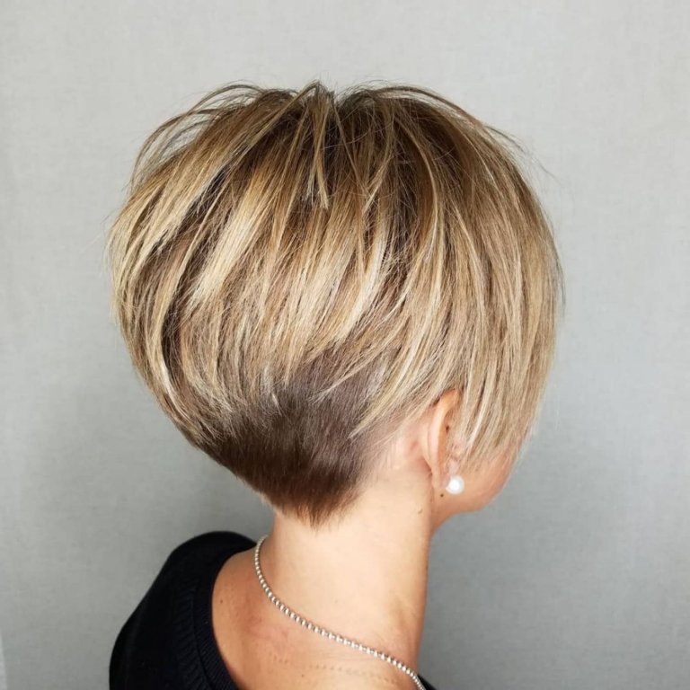 Corte de cabello corto para mujer de 50 años, ideas y recomendaciones para mantenimiento en tonos rubios