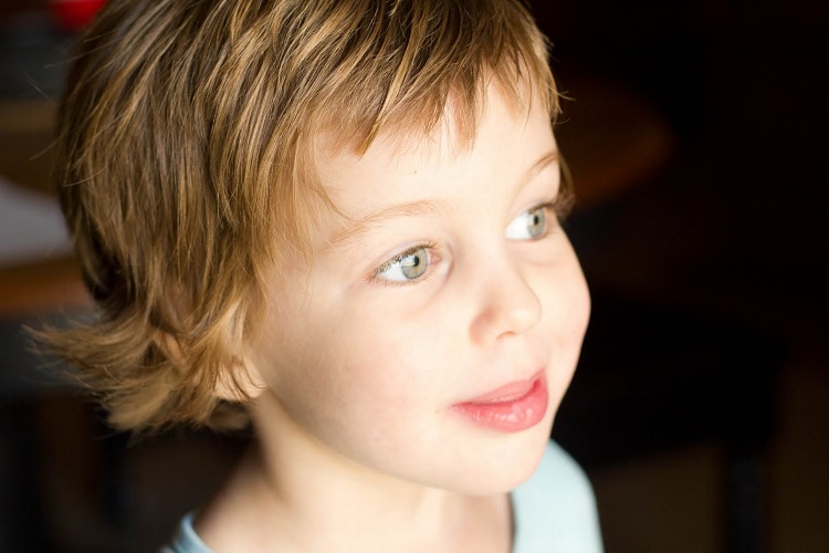 Estilos de peinado para chicas: 40 sugerencias de excelente calidad 24 - 【MioEstilo】 corte de cabellera para niña corte duendecilla moderno de moda degradado cónico